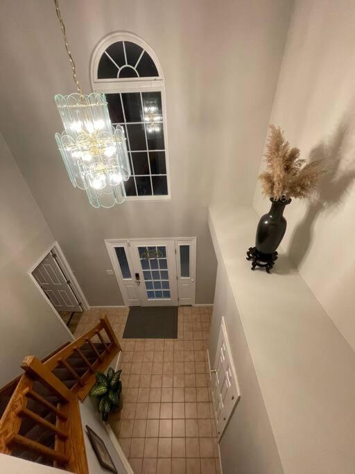 Quiet Private House W Hot Tub/fire Pit/games