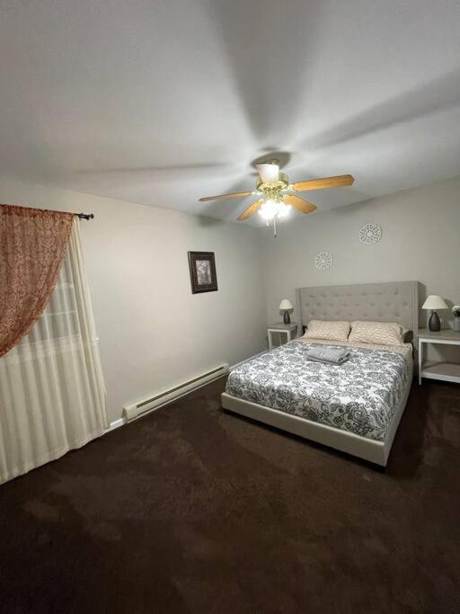 Сasa de vacaciones Quiet Private House W Hot Tub/fire Pit/games Blakeslee