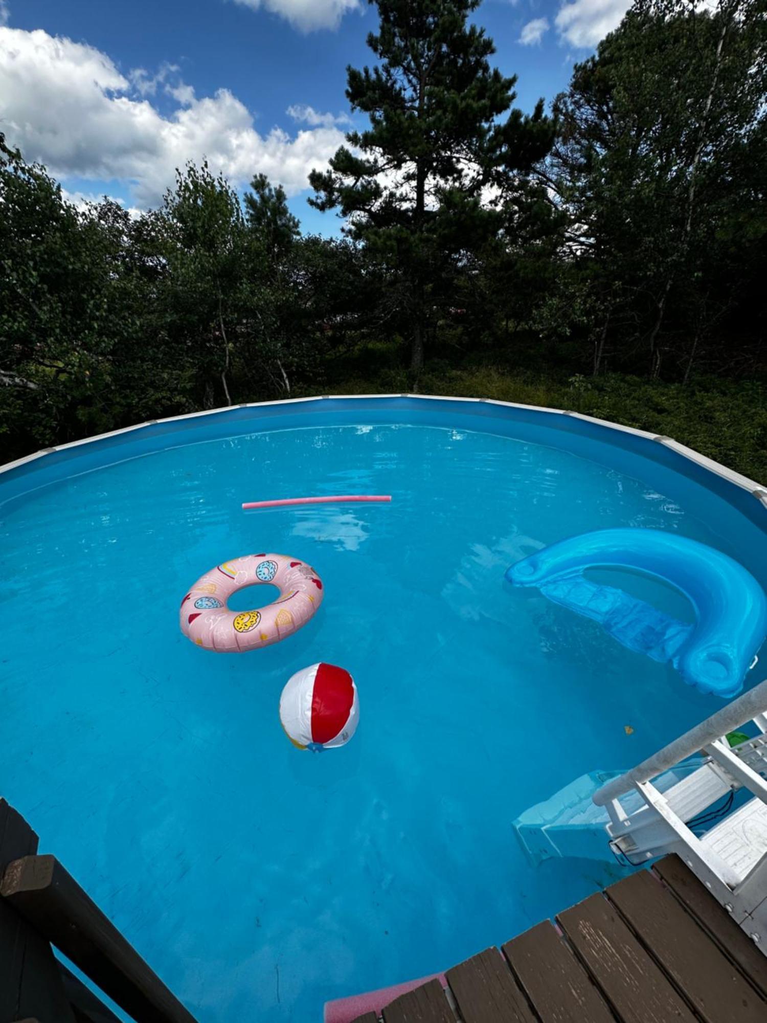 Quiet Private House W Hot Tub/fire Pit/games *